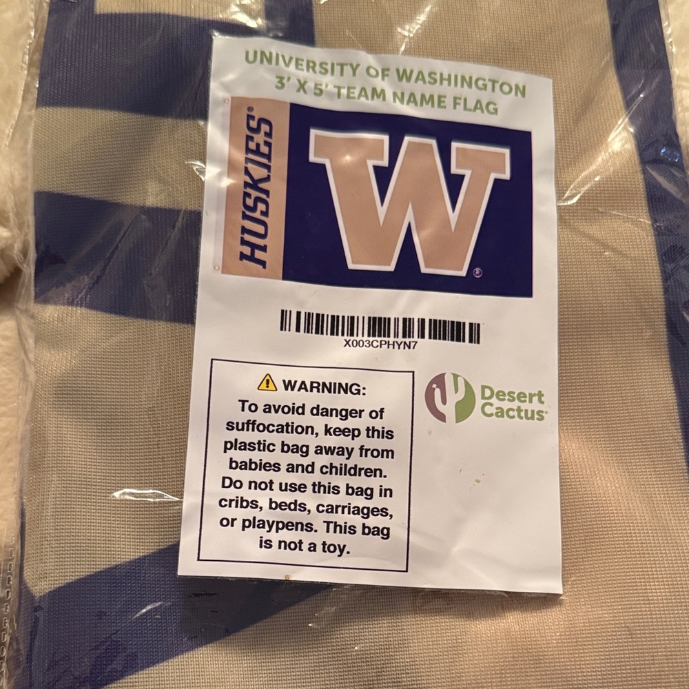 University of Washington Huskies Flag - Blue and Gold